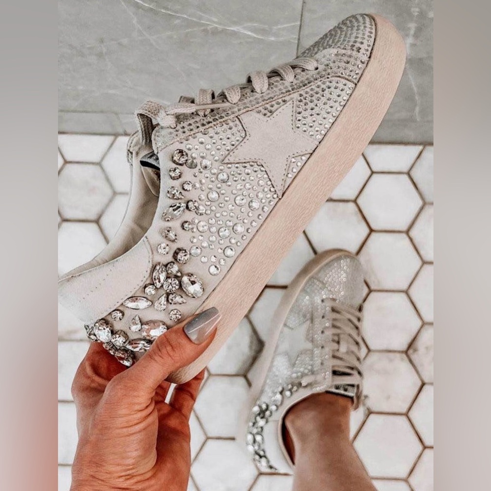 Mi.iM Women's Rhinestone Sneakers NEW 7
